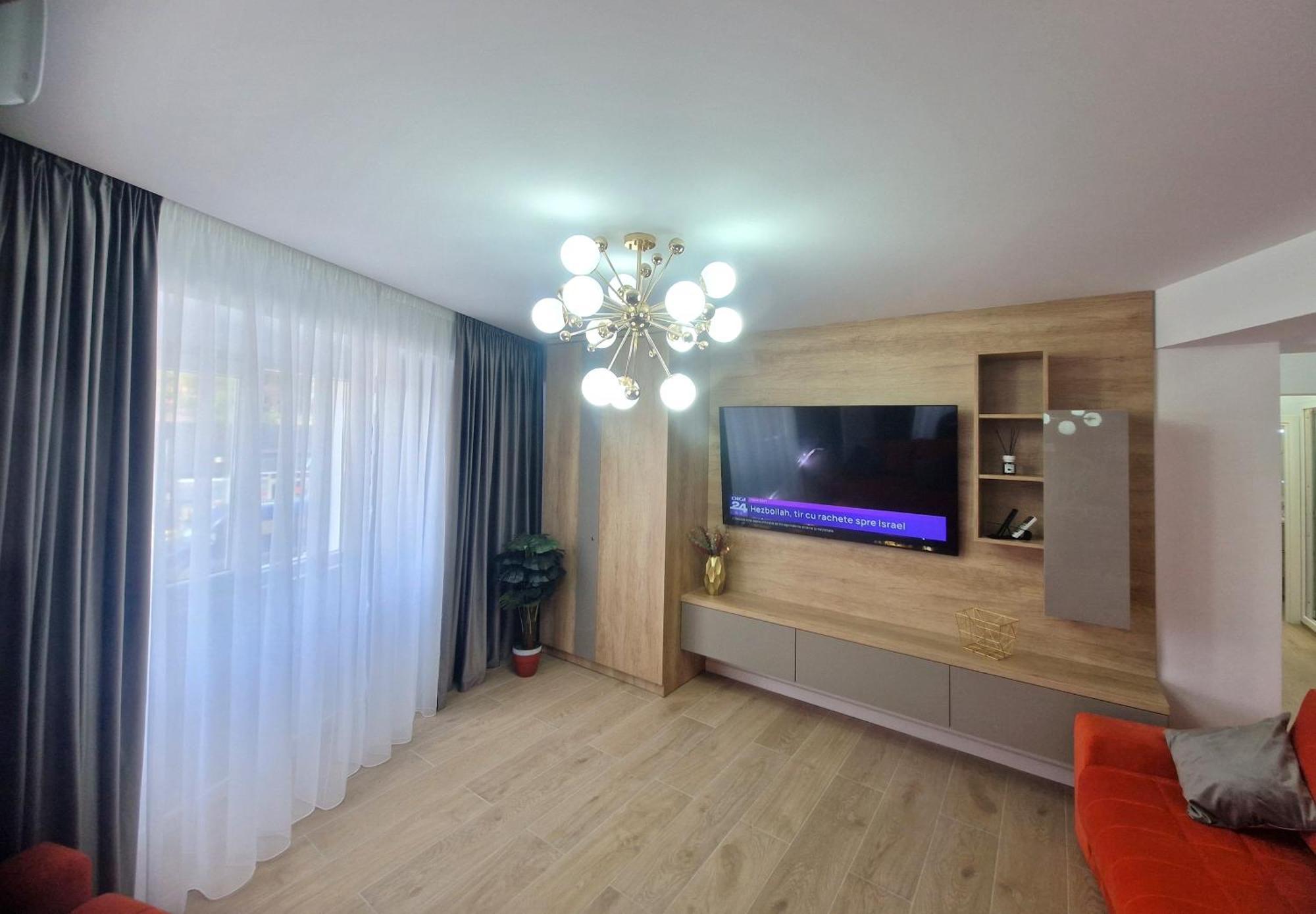 Ultracentral Luxury Apartament Curtea de Argeş Exterior foto